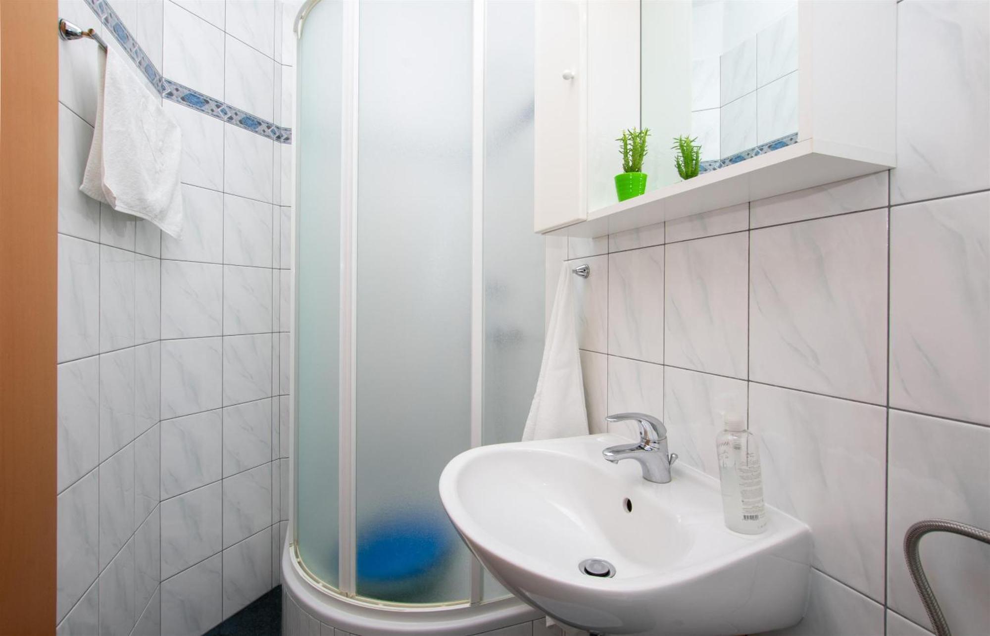 Apartment Zdravko Omiš Exteriör bild