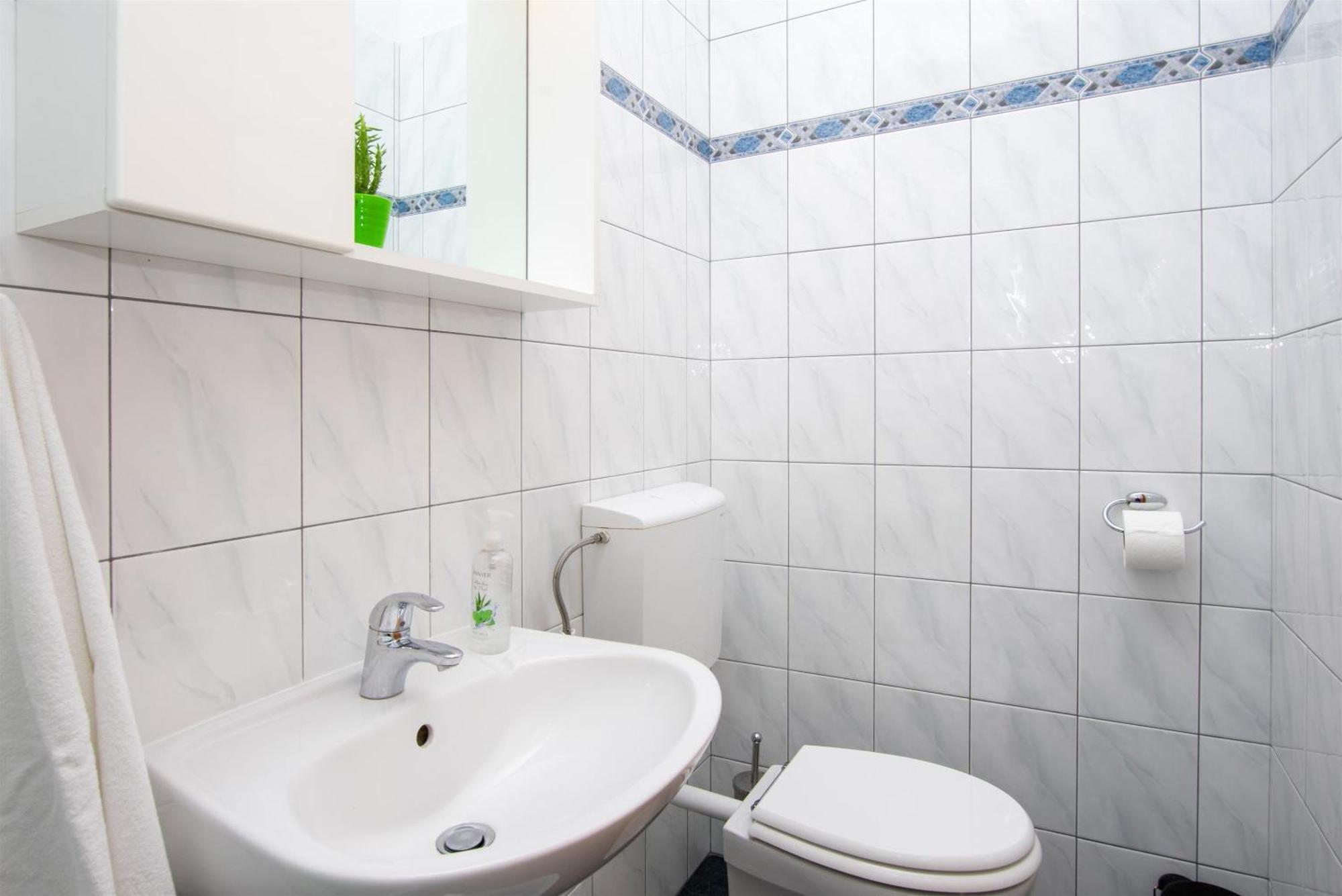 Apartment Zdravko Omiš Exteriör bild