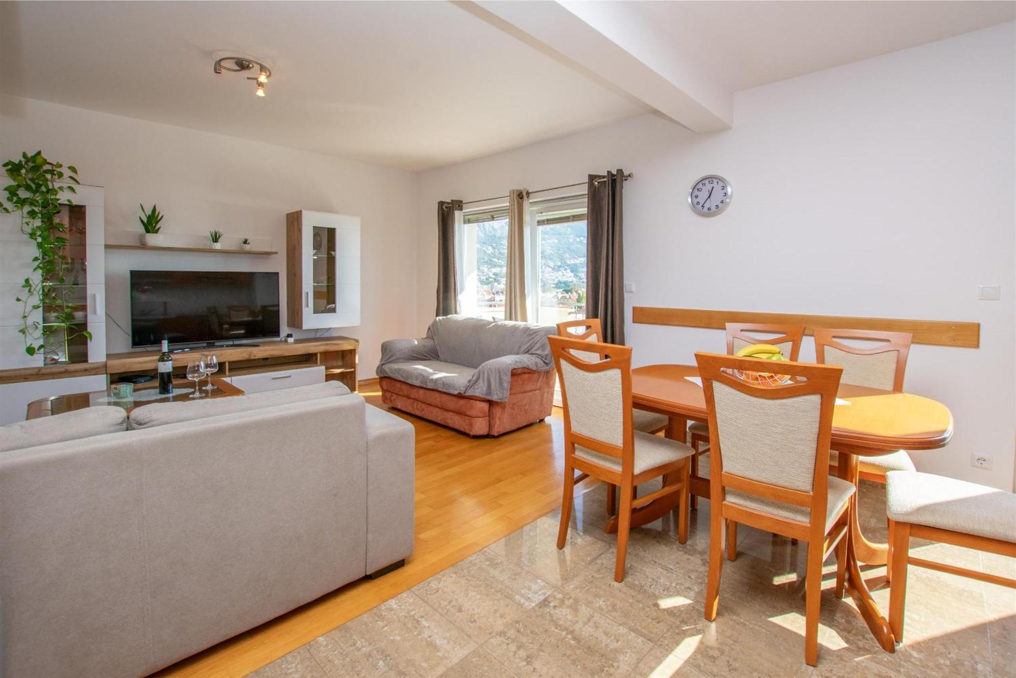 Apartment Zdravko Omiš Exteriör bild