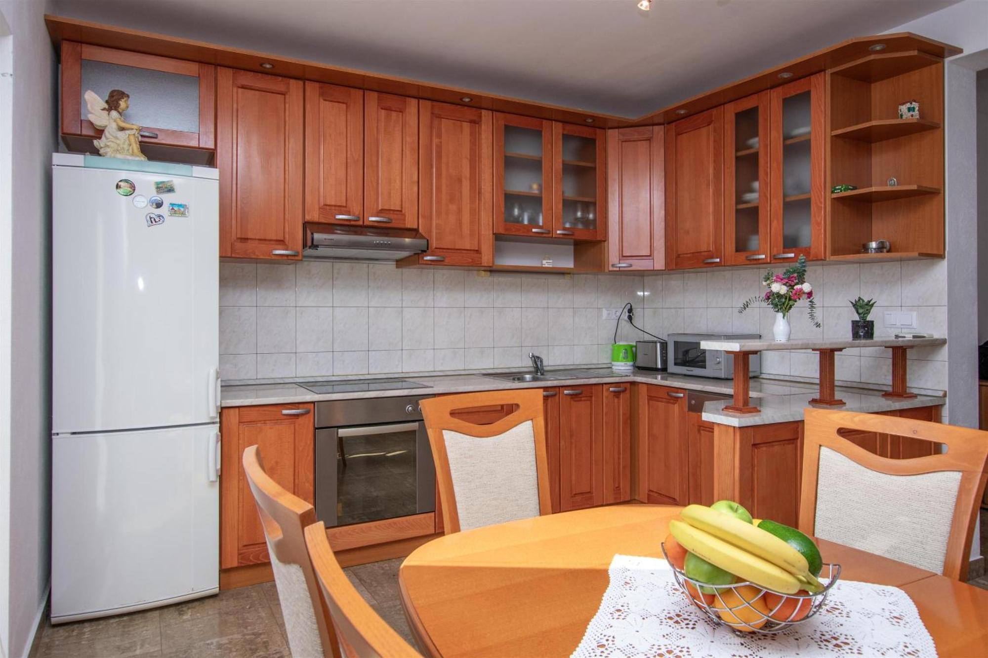 Apartment Zdravko Omiš Exteriör bild