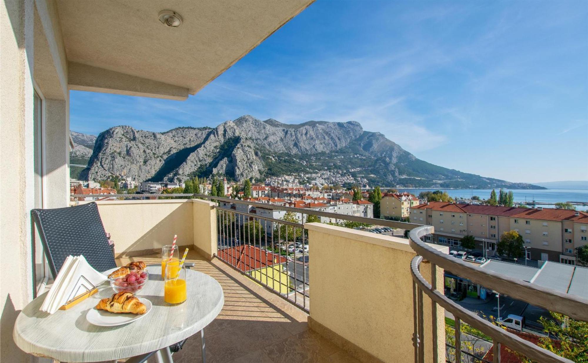 Apartment Zdravko Omiš Exteriör bild
